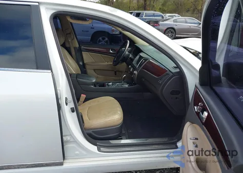 2011 Hyundai Equus Ultimate from USA, damaged, VIN KMHGH4JFXBU039185